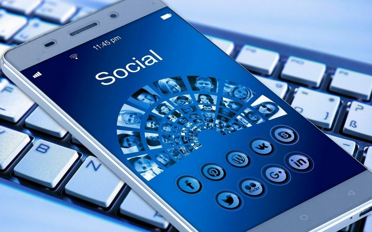 Mobile phone 1917737 1280 1200x800 Mobile phone 1917737 1280 1200x800